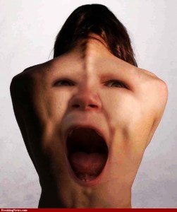 Woman-With-alot-of-Back-Pain-walking-tall-chiropractor